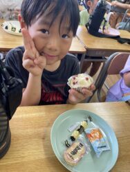 おやつ～ブルーベリー蒸しパン・フルーツポンチ～