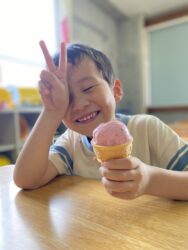 おやつ～ストロベリーアイス～