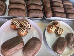 チョコドーナツ