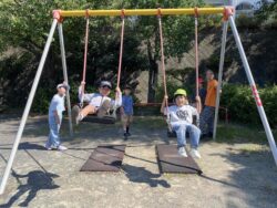 近くの公園へ